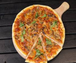 E 04 Truffle Mushroom Pizza