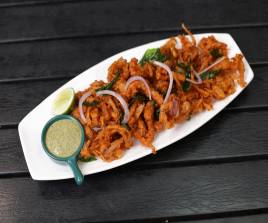 O 10 Calamari Pakora
